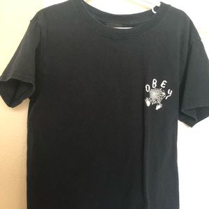 Black obey T-shirt.